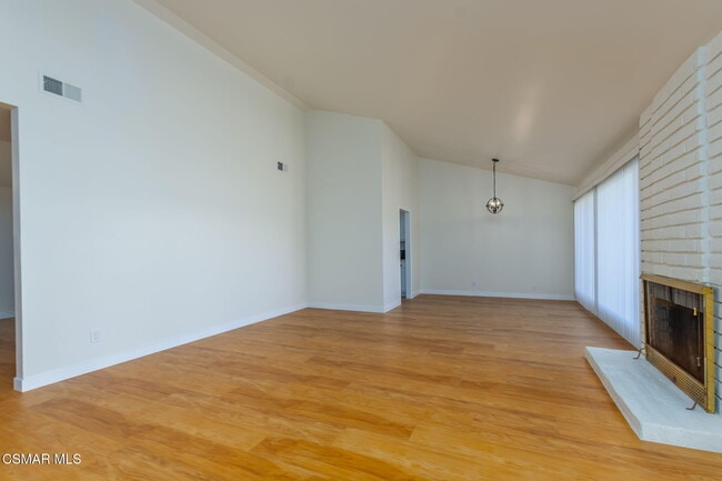 Building Photo - 46 N Northam Ave