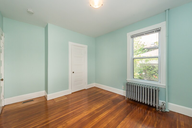 Building Photo - 46 Hobson St