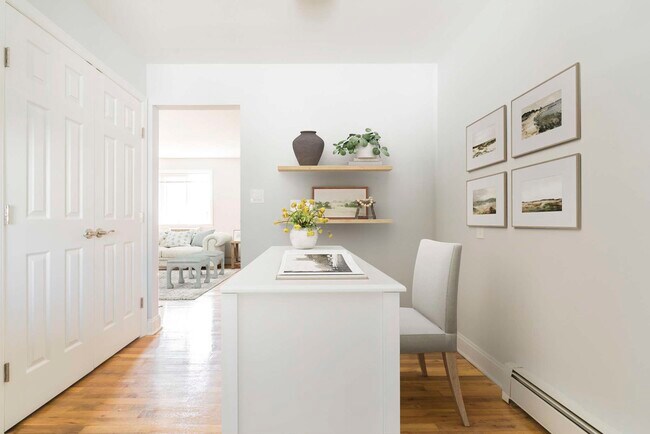 Building Photo - Bellmore Manor Gardens