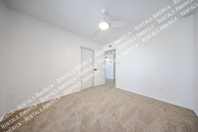 Building Photo - 2931 W Villa Maria Dr