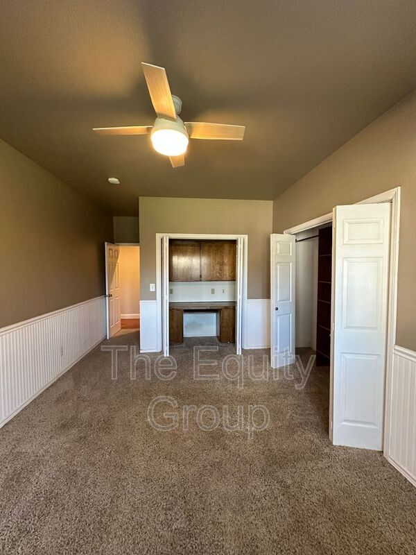 Building Photo - 540 W Birch Ct