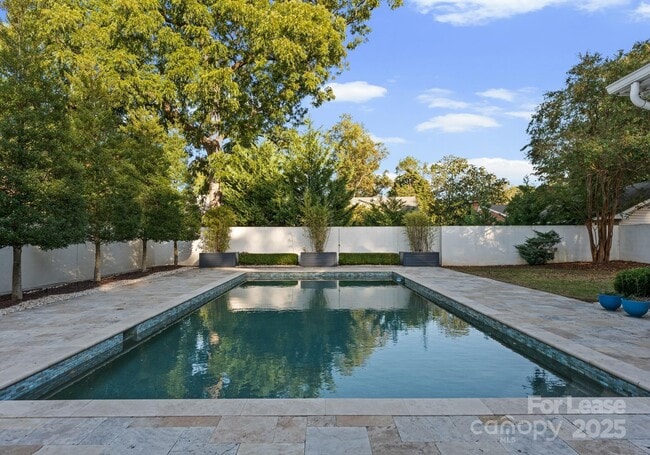 Building Photo - 3125 Pinehurst Pl