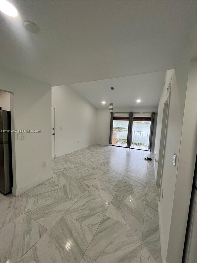 Building Photo - 15560 SW 80th St