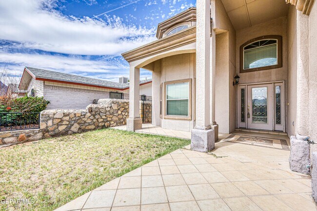 Building Photo - 4733 R L Shoemaker Dr