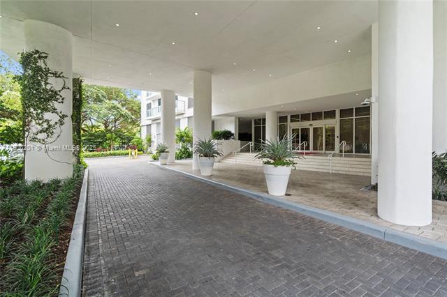 Building Photo - 4250 Biscayne Blvd