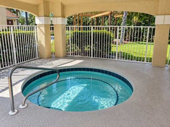Building Photo - 12620 Vista Isles Dr