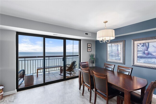 Building Photo - 12550 Lake Ave