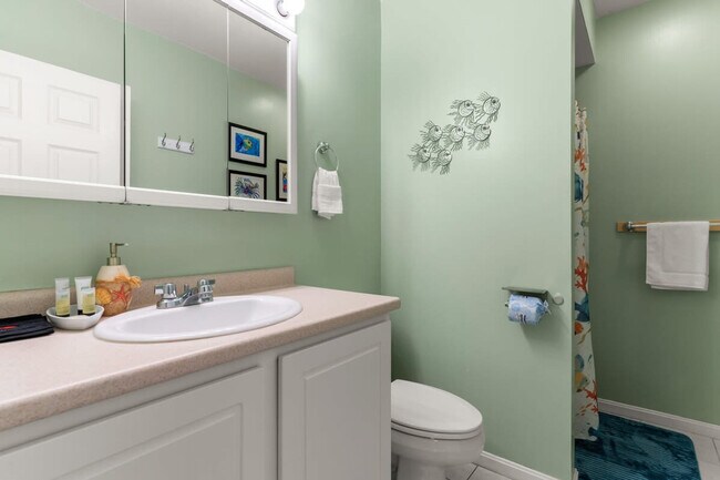 Building Photo - 24 Ashworth Ave