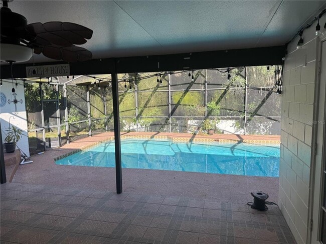 Building Photo - 417 San Sebastian Prado