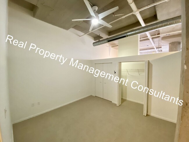 Building Photo - 2-Bedroom  in Western Auto Lofts