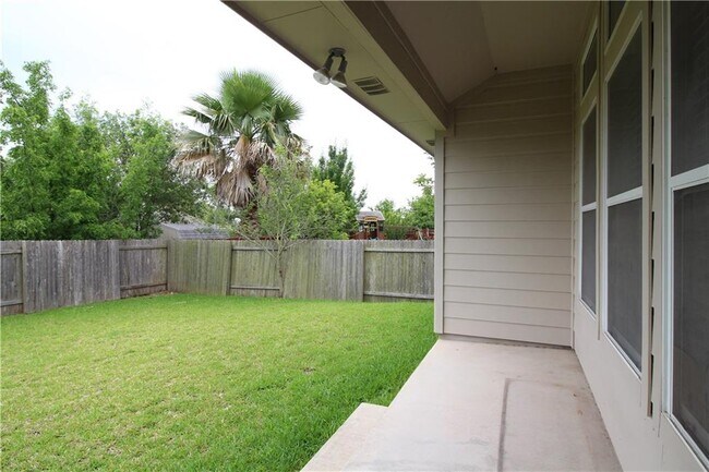 Building Photo - 11505 Oltons Bluff Cove