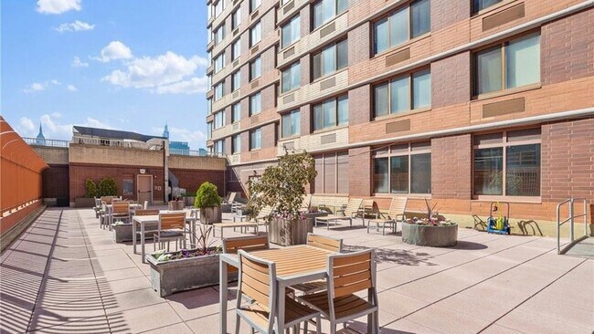 Building Photo - 474 48th Ave-