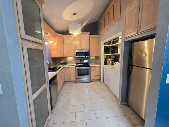 Building Photo - 378 Hidden Valley Cir