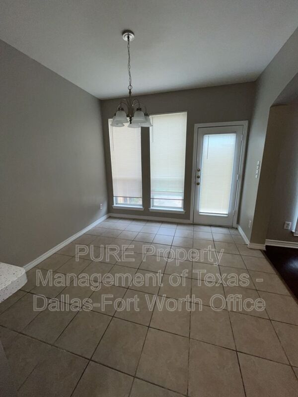 Building Photo - 4010 Cottage Park Ct