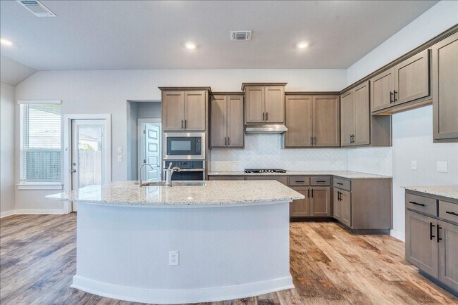 Building Photo - Amazing home ready to move in!