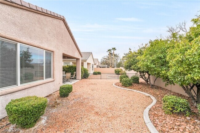 Building Photo - 2522 Evening Twilight Ave