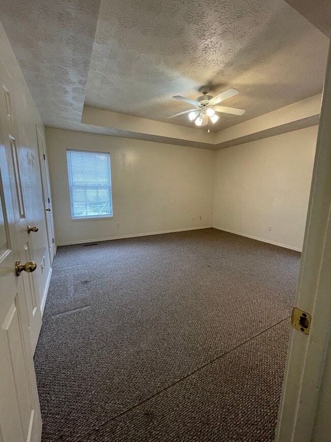 Building Photo - Excellent location - Wonderful all brick contemporary ranch styled home