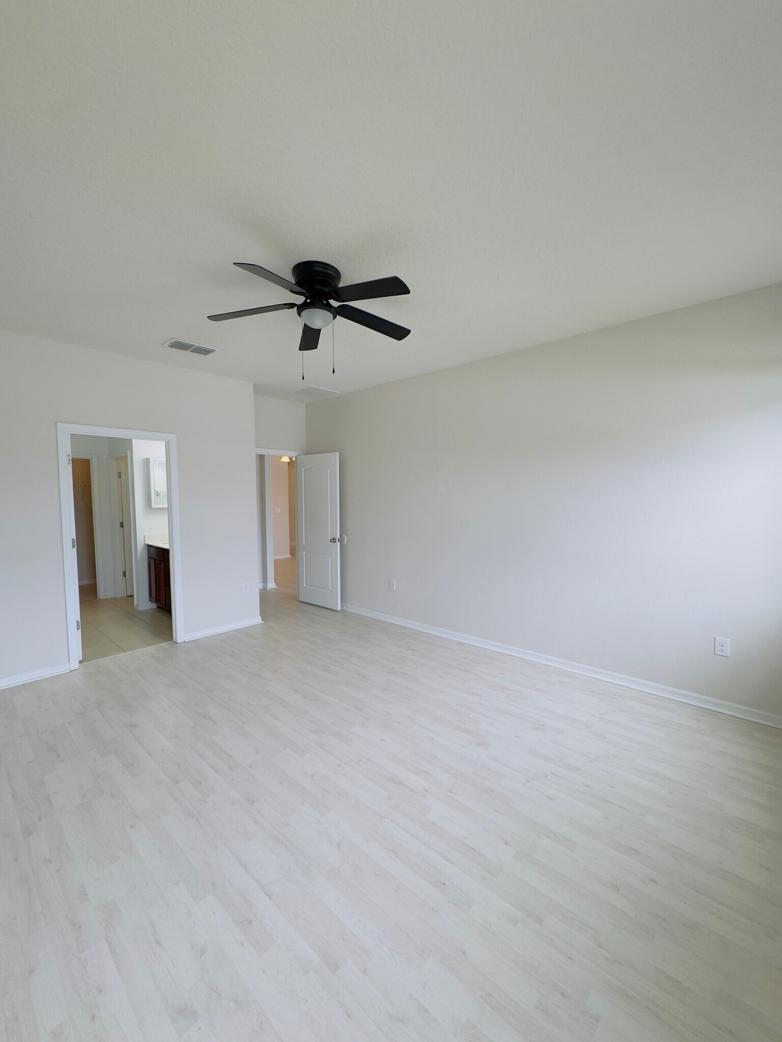 Building Photo - 976 Glazebrook Loop
