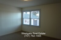 Building Photo - 3 Bed/2 Bath Single Level Country Home wit...