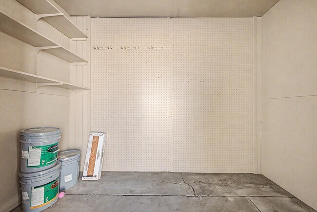 Building Photo - 4127 N 106th Ave