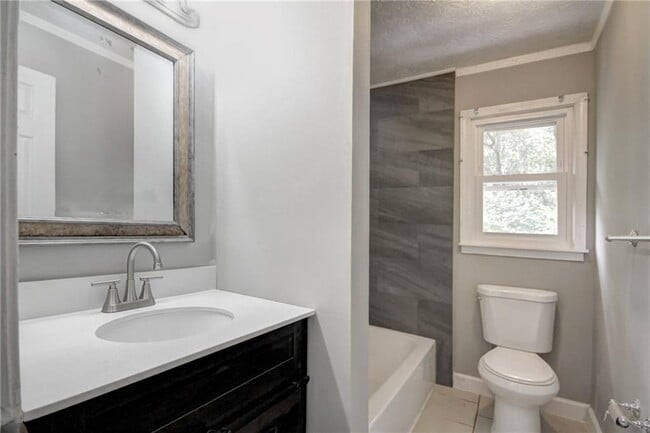 Building Photo - 2450 Horseshoe Bend Rd SW