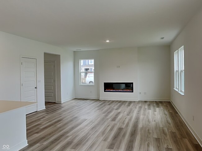 Building Photo - 7308 Darley Ln