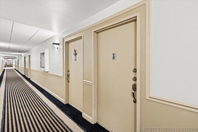 Building Photo - 4250 Galt Ocean Dr