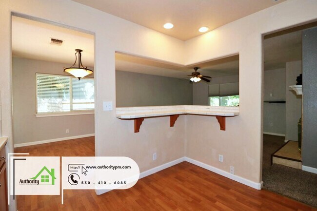 Building Photo - 3030 Dove St