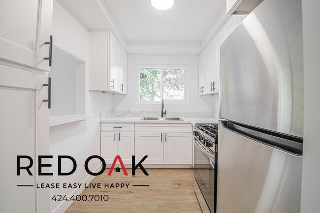 Building Photo - 812 Westbourne Dr