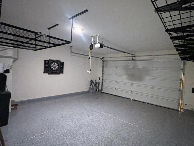 Building Photo - 35966 W Santa Monica Ave