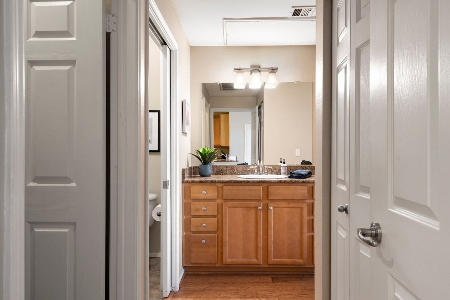 Building Photo - 7009 E Acoma Dr