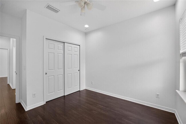 Building Photo - 8016 Marbella Crk Ave