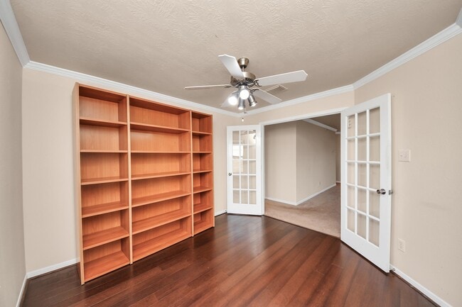 Building Photo - 24114 Courtland Oaks St