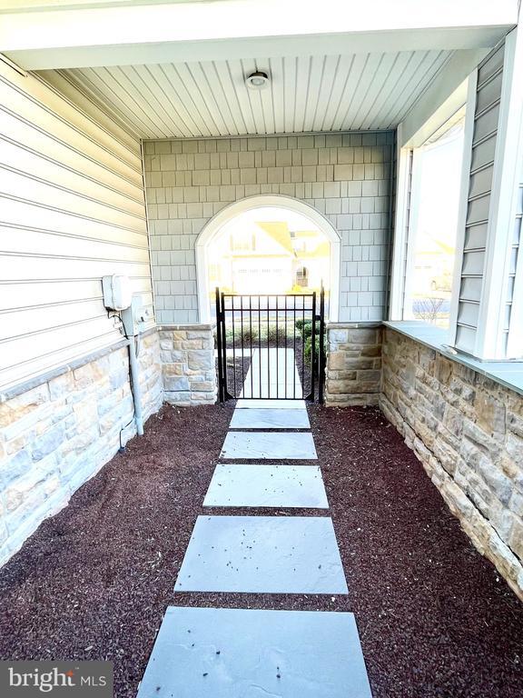 Building Photo - 906 Moorings Cir