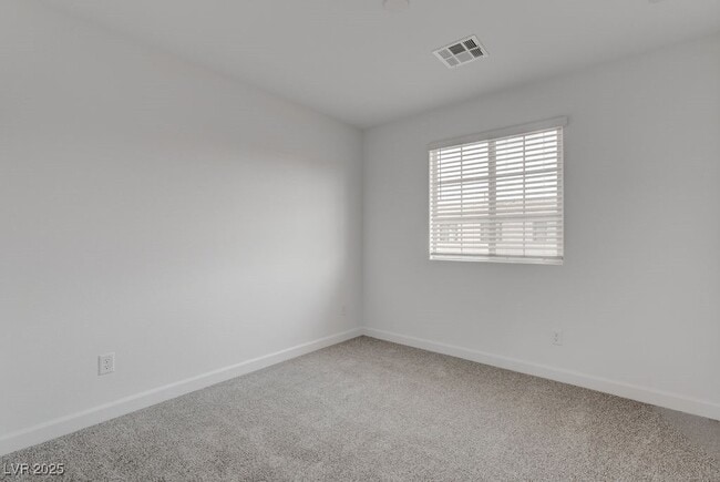 Building Photo - 933 Watford Pl