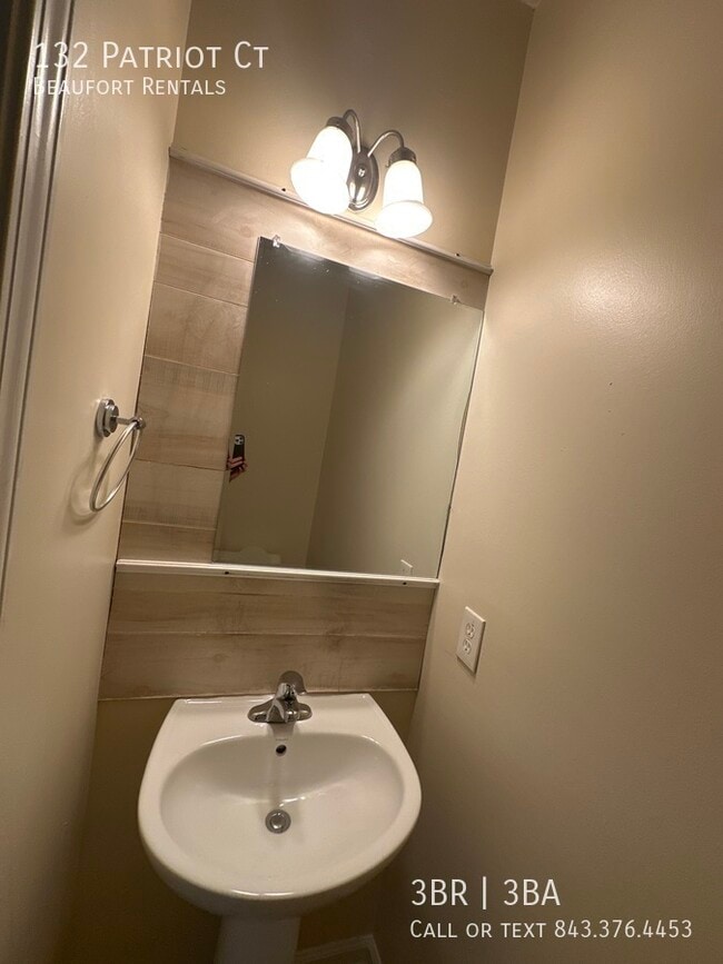 Building Photo - 132 Patriot Ct