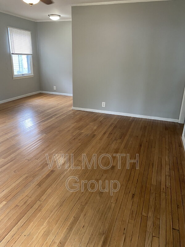 Building Photo - 3639 W 12th St
