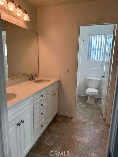 Building Photo - 650 Huron Pl