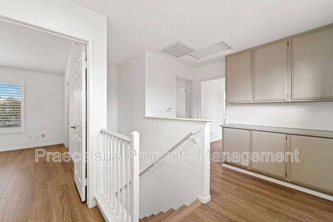 Building Photo - 8265 Gold Coast Dr