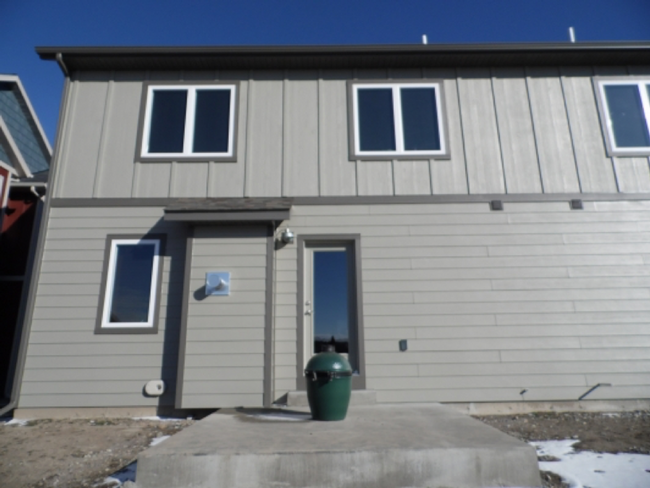 Building Photo - Four Bedroom Home in Northwest Bozeman - C...