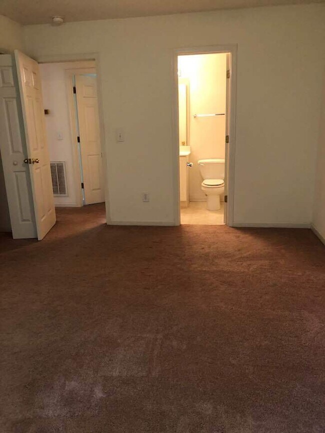 Building Photo - Adorable 3 Bedroom House in Clemson!