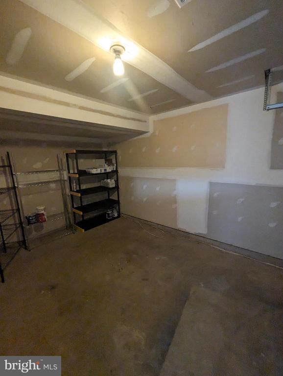 Building Photo - 121 Eagles Ridge