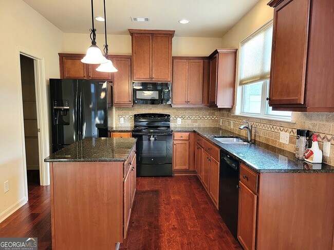 Building Photo - 2334 Attewood Dr