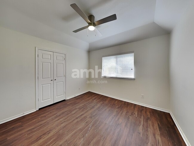 Building Photo - 1204 Buehler Ct