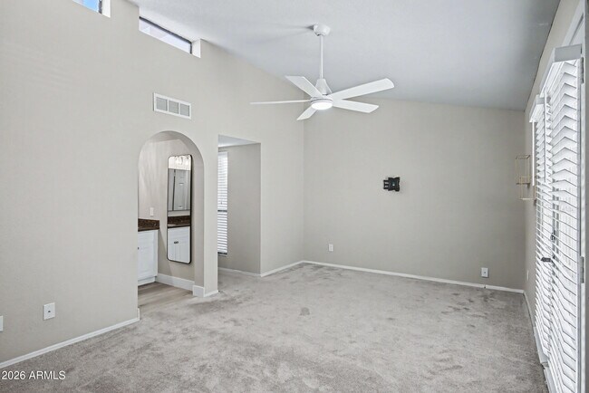 Building Photo - 1920 E Maryland Ave