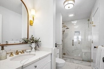 Building Photo - 66 Glades Rd