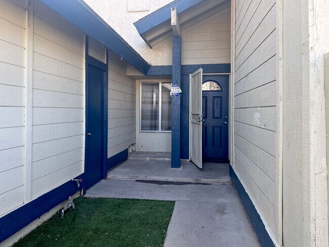 Building Photo - NO HOA! 4-Bedroom Single-Story Home in Henderson – Pets Welcome!