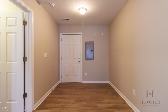 Building Photo - 5838 Greenfield Ave