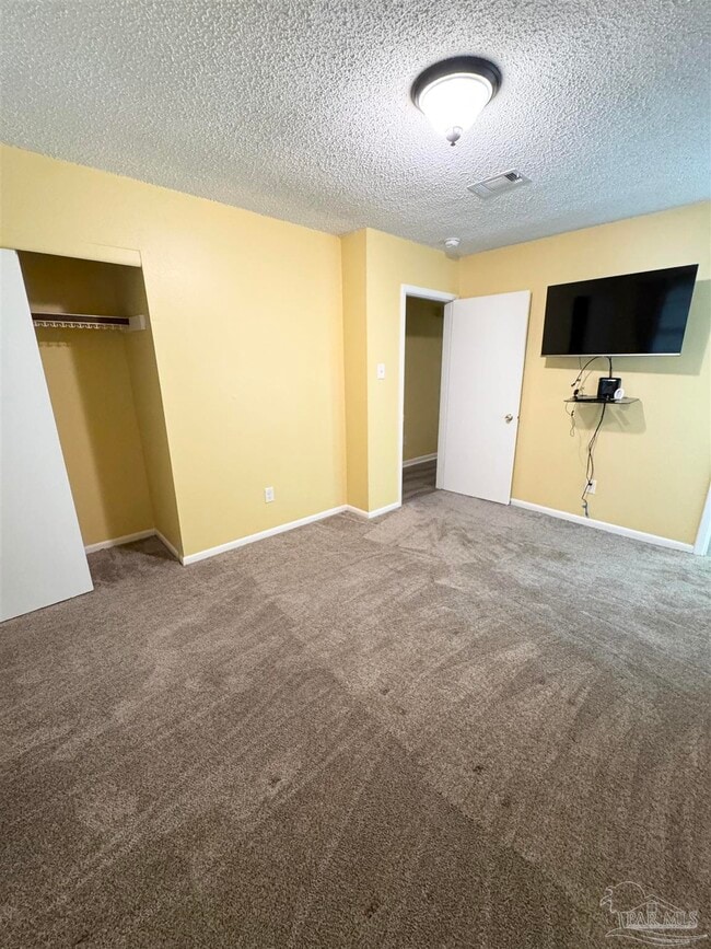 Building Photo - 6320 Denver Ave