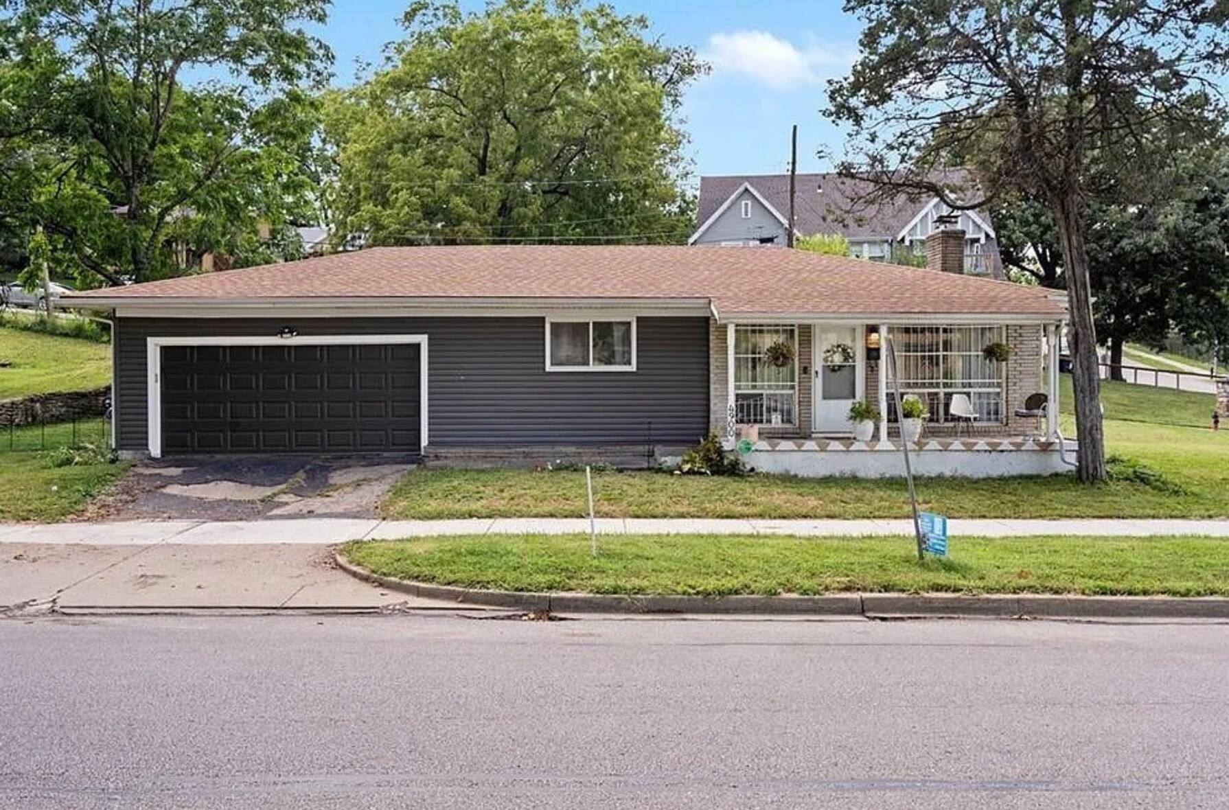 Building Photo - 4900 Paseo Blvd